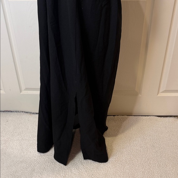 Black Sleeveless Maxi Dress - Picture 3 of 4